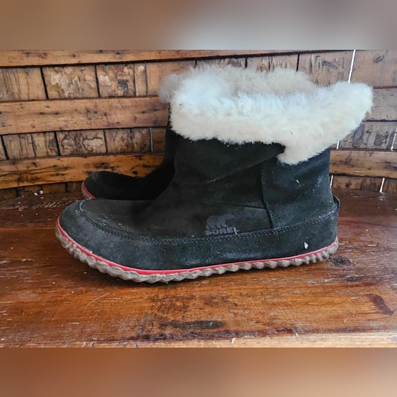 Sorel Fleece Lined Booties Size 10 - Picture 3 of 8